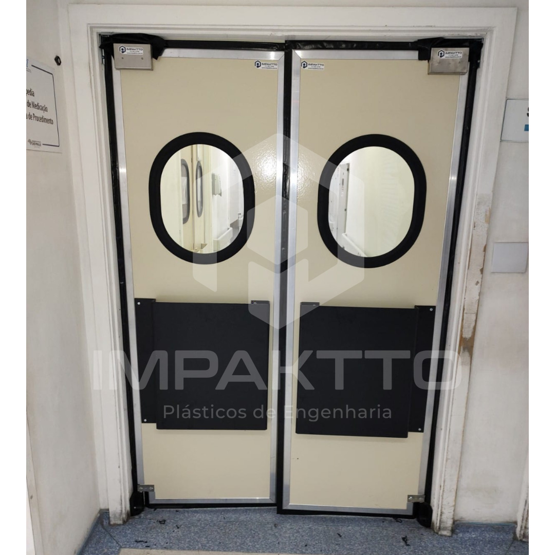 Portas Vai e Vem Com Vedação