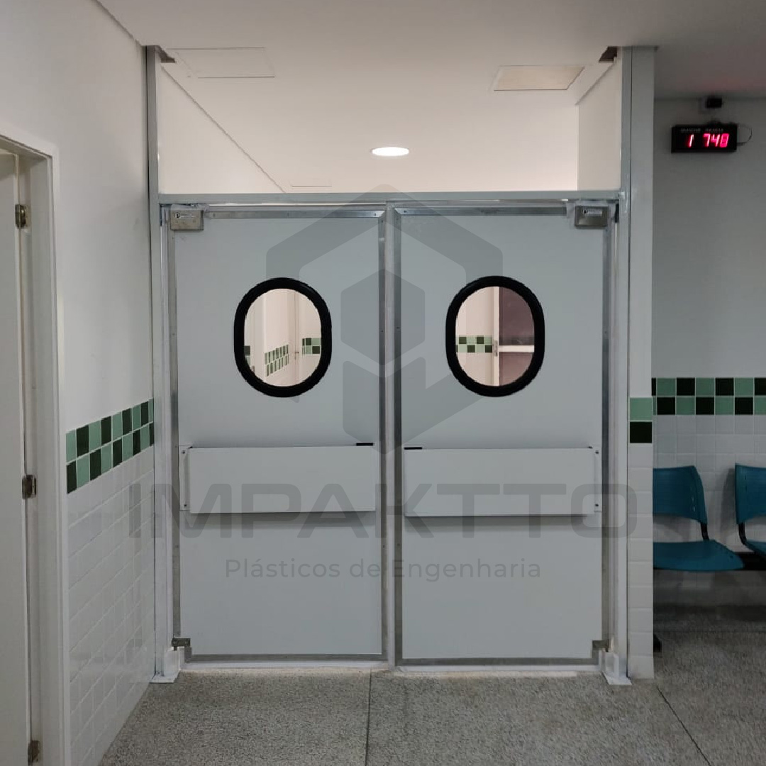 Portas Vai e Vem Com Vedação
